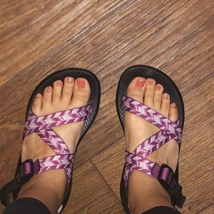 PINK CHACOS